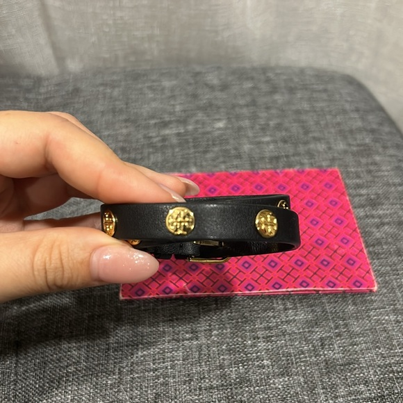 Tory Burch wrap bracelet - Picture 2 of 5